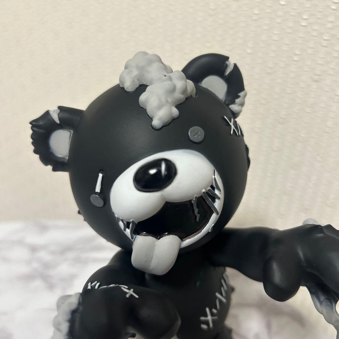 ゾンベアー　ソフビ　モノクロ