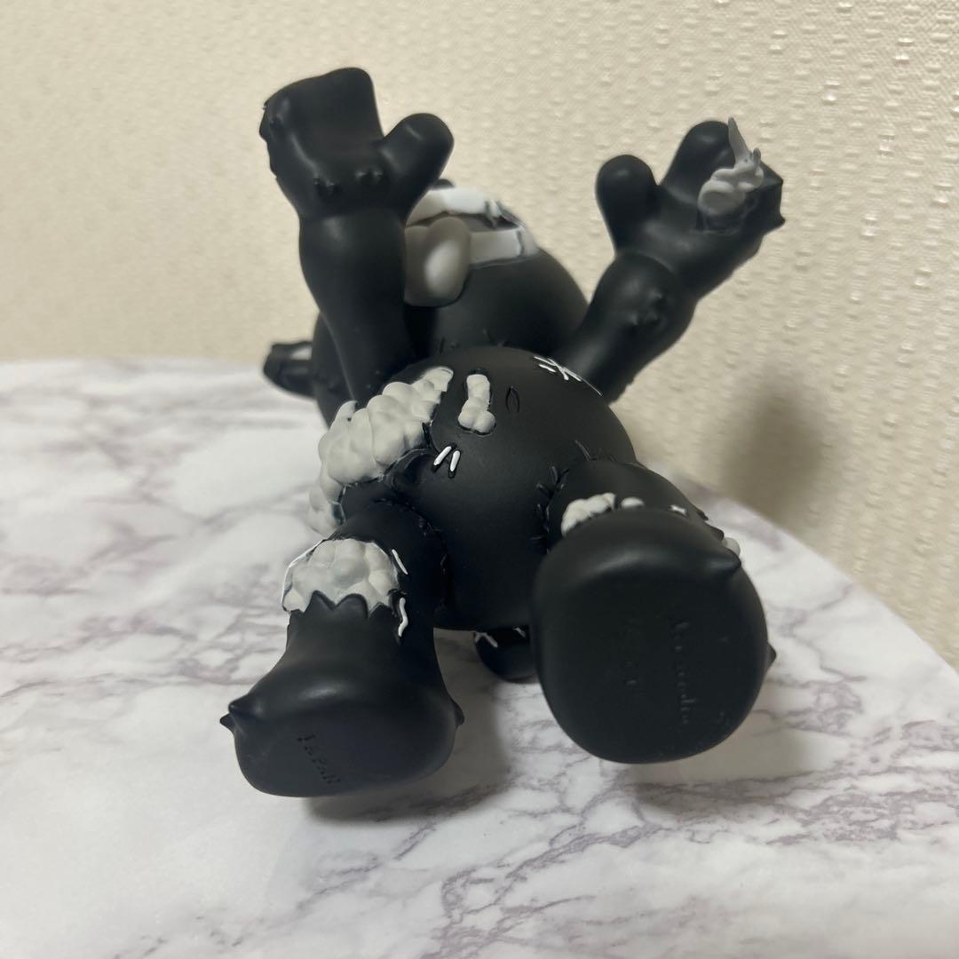 ゾンベアー　ソフビ　モノクロ