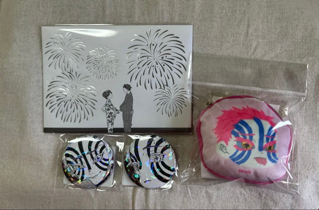 鬼滅の刃　猗窩座　缶バッジ　ぷくぷくポーチ　メモリアルイラストカード