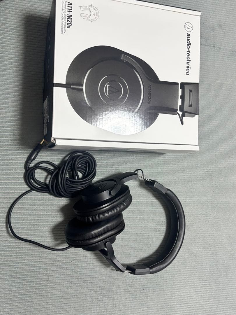 有線ヘッドホン　audio-technica ATH-M20x ブラック
