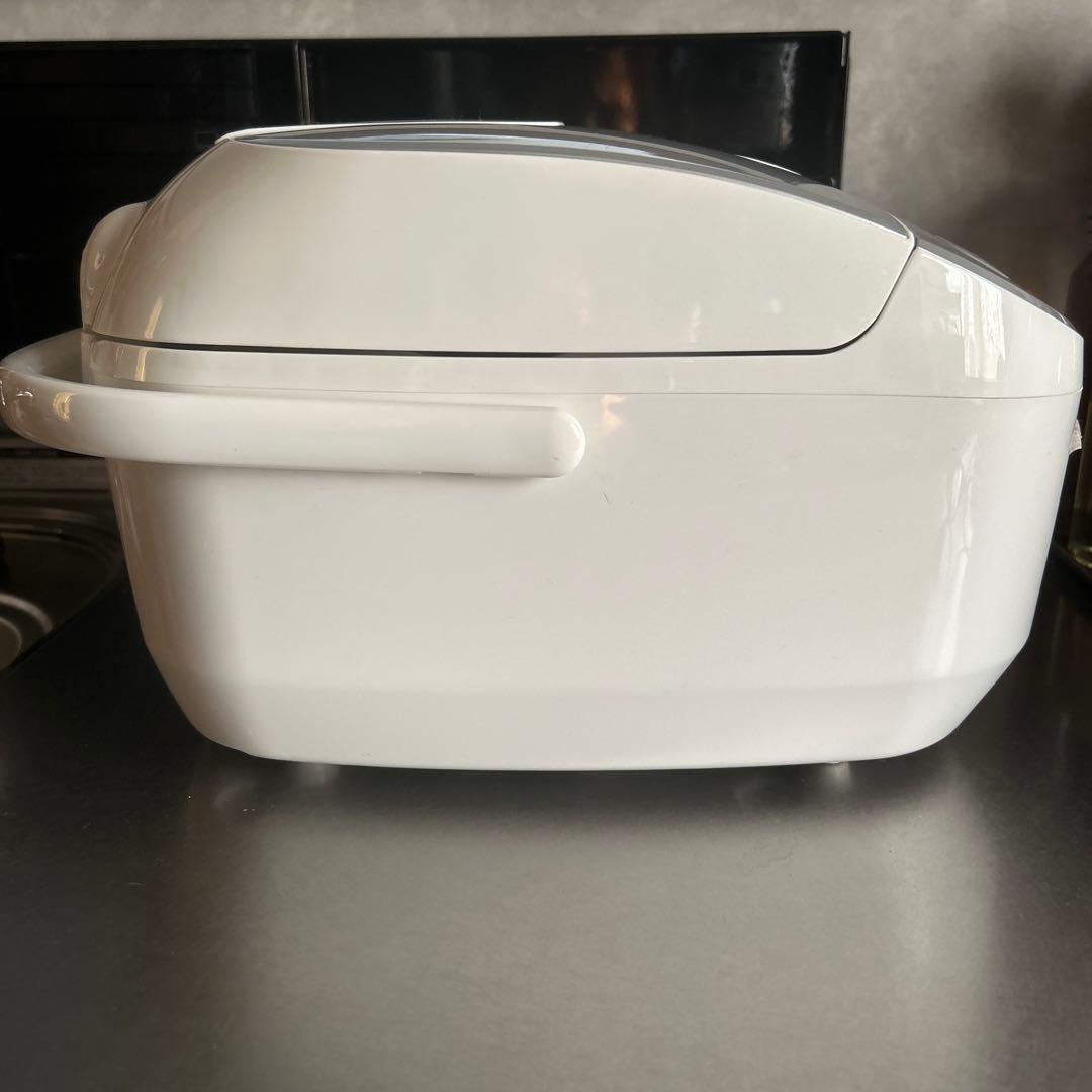 象印 マイコン炊飯ジャー＊NL-DA10 白　ホワイト 5.5合 炊飯器