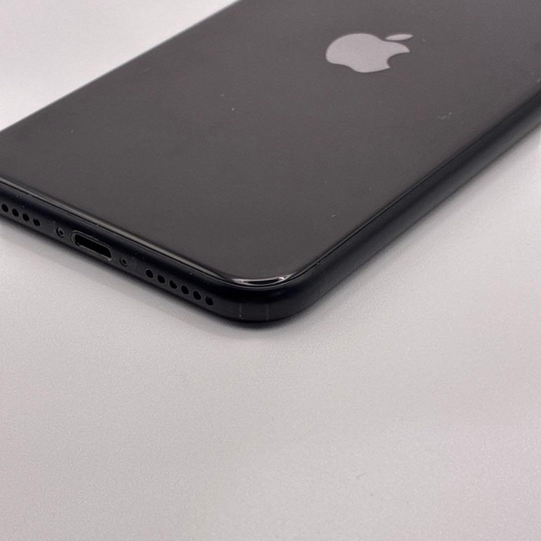 【バッテリー80%】SIMフリー iPhone SE第２世代 64GB ブラック