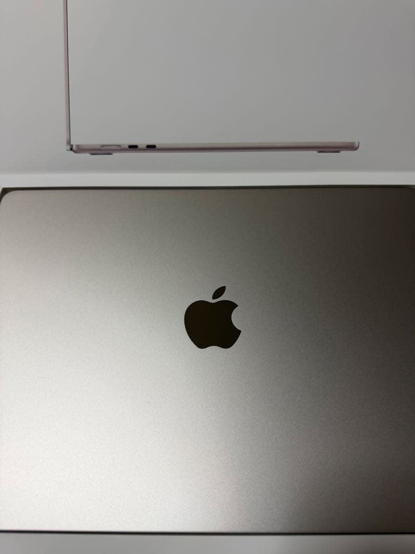 ほぼ新品 MacBookAir M3 15inch ゴールド16GB 512GB