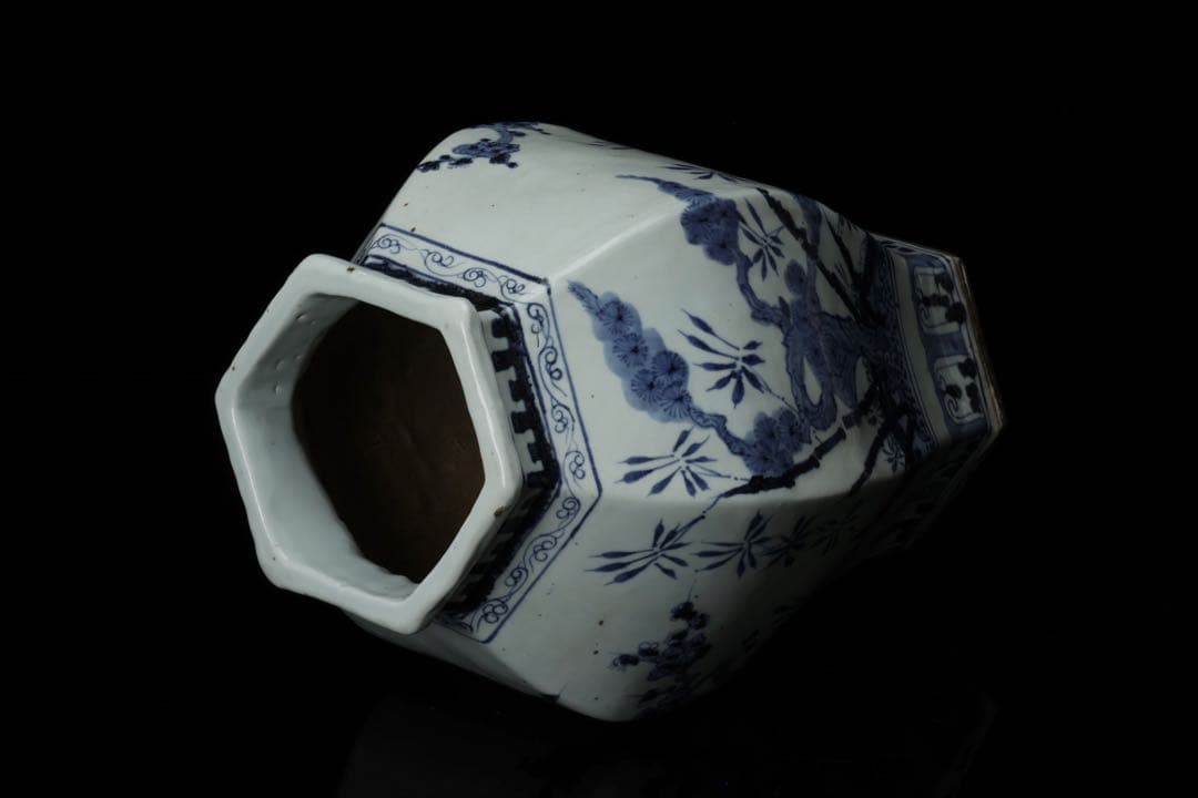 中国美術 中国古玩 大清乾隆年製銘 六角瓶 染付花瓶花 唐物 陶磁 壺 古美術品