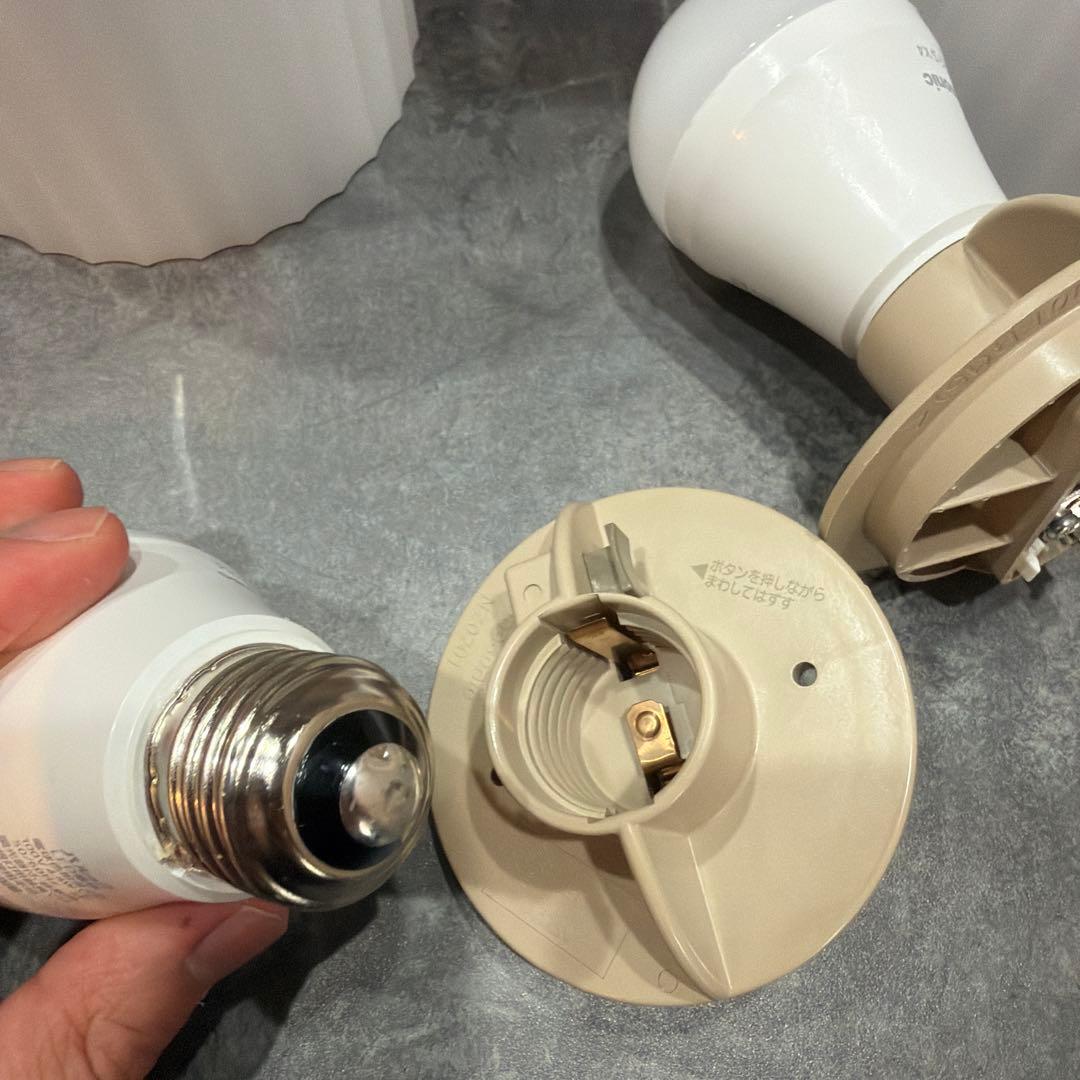 Panasonic LED電球 LDA4L-G/S/K4 シェード2個付き