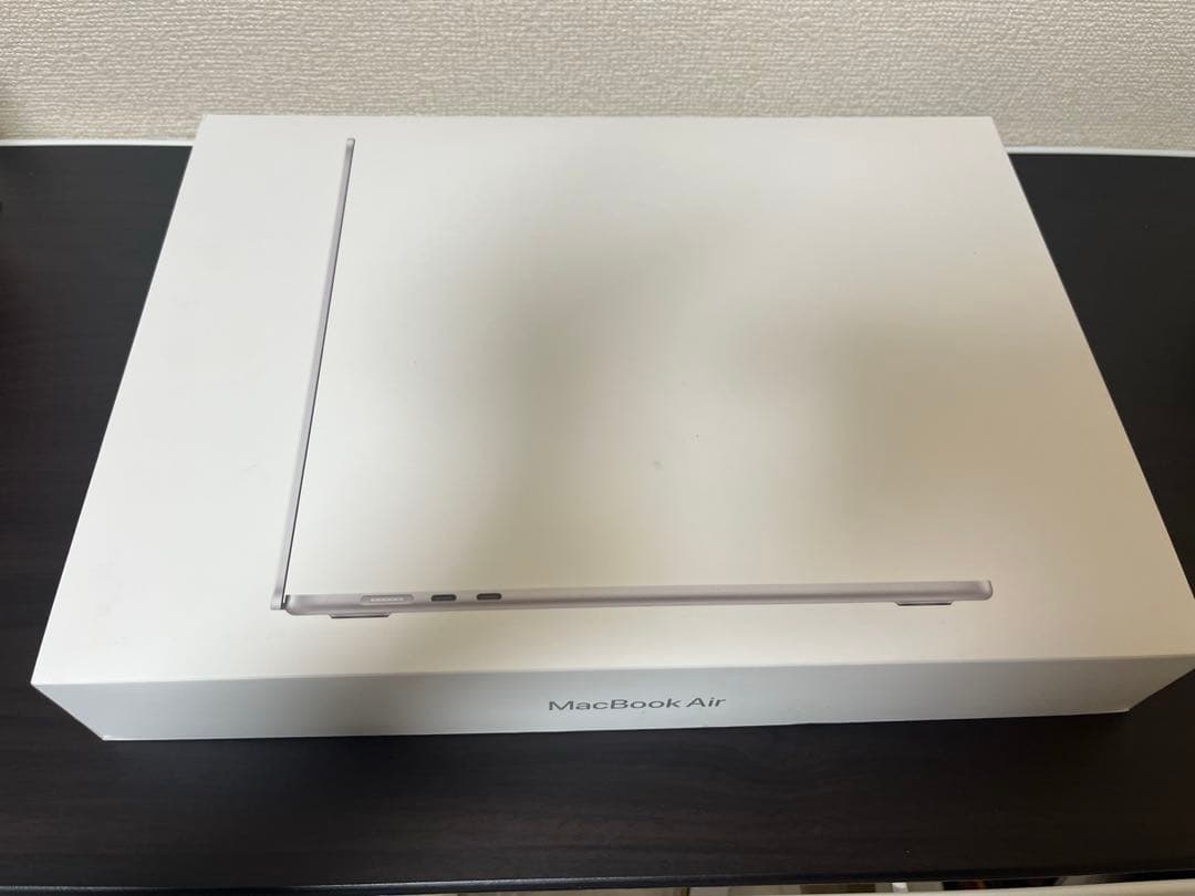 【美品】Apple MacBook Air 15インチ M4チップ　16GB