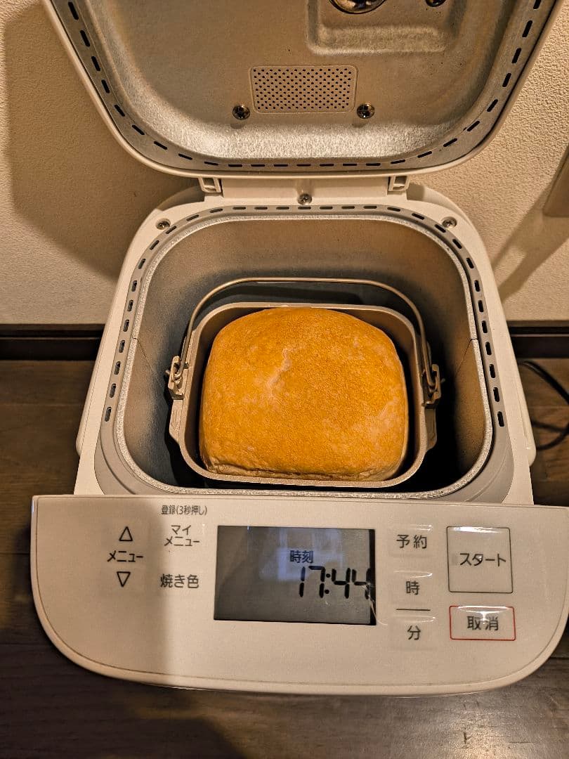 パナソニック ホームベーカリー SD-SB1-W　説明書付　小麦粉でパン作れます