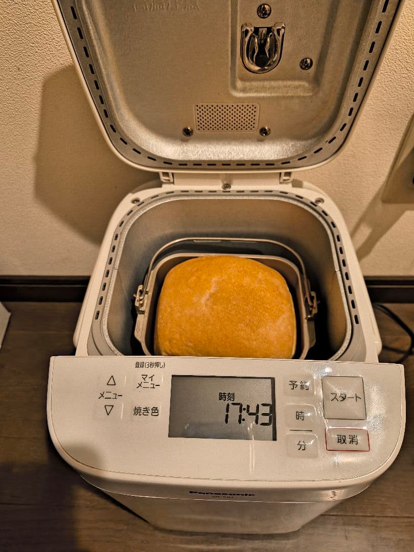 パナソニック ホームベーカリー SD-SB1-W　説明書付　小麦粉でパン作れます