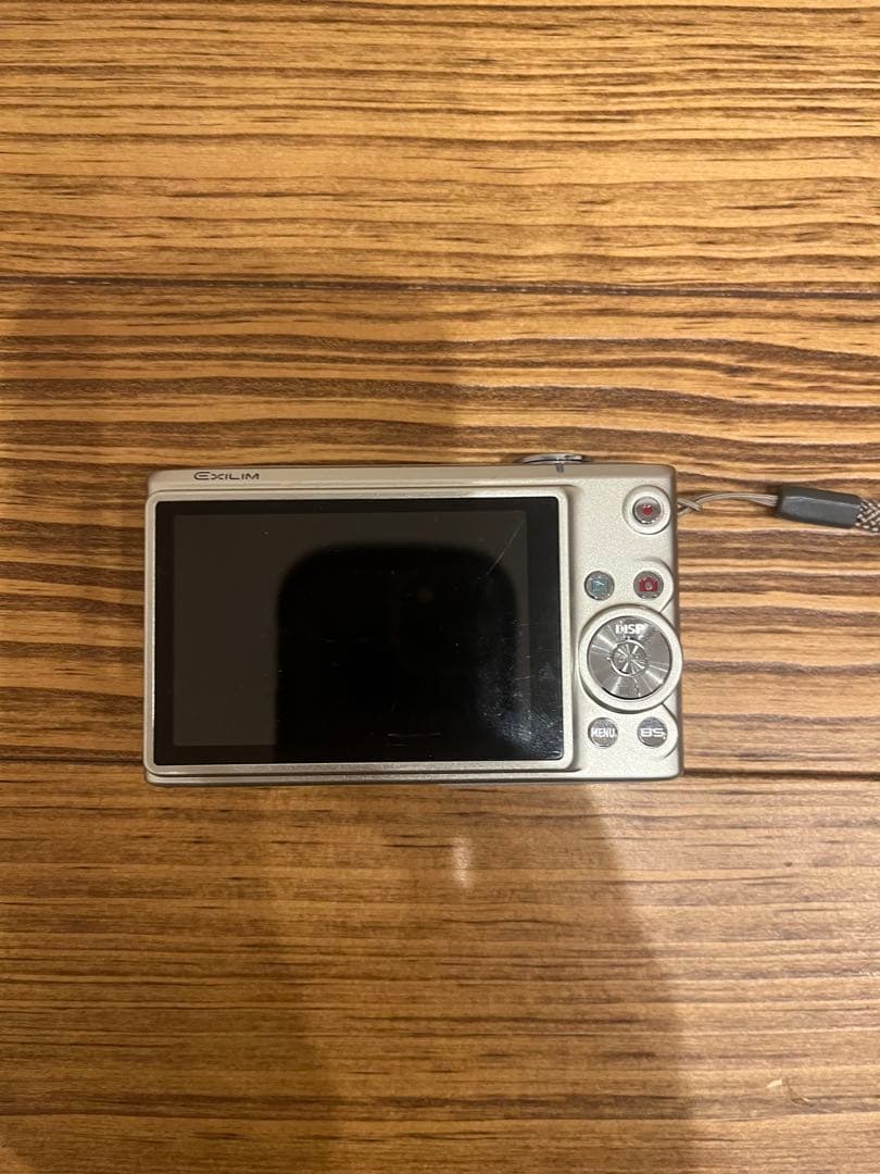 CASIO EXILIM 10.1メガピクセル デジタルカメラ