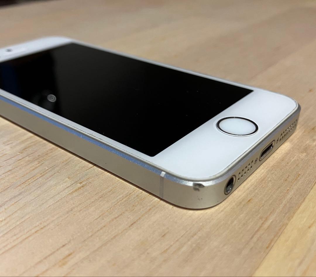 Apple iPhone SE 第一世代　シルバー 64GB SIMフリー