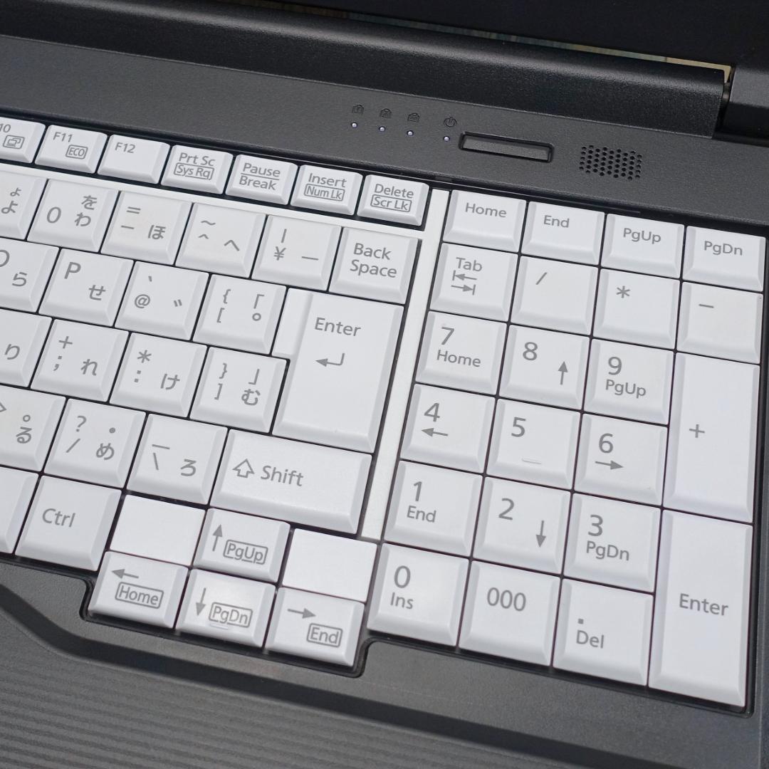 超高速大容量新品ＳＳＤ１ＴＢ搭載✨極美品の２０２３年製✨１２世代ｉ５✨ＦＨＤ液晶