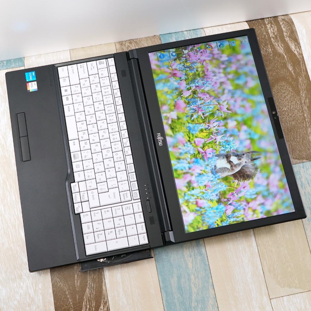 超高速大容量新品ＳＳＤ１ＴＢ搭載✨極美品の２０２３年製✨１２世代ｉ５✨ＦＨＤ液晶