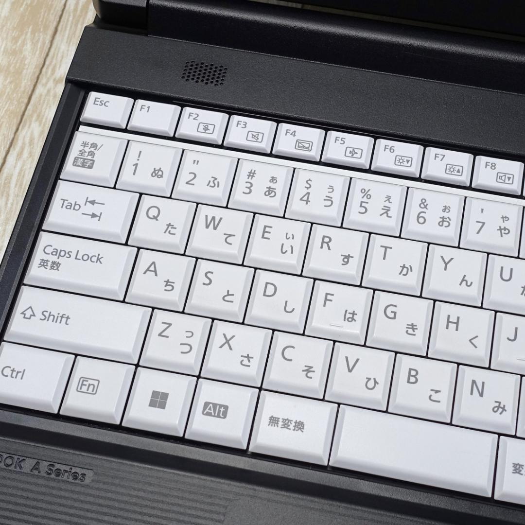 超高速大容量新品ＳＳＤ１ＴＢ搭載✨極美品の２０２３年製✨１２世代ｉ５✨ＦＨＤ液晶