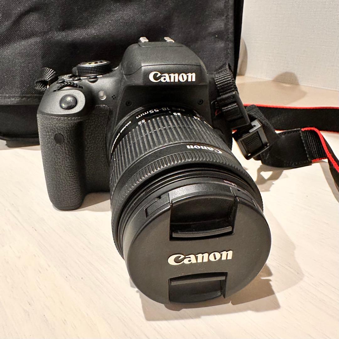 Canon EOS Kiss X8i デジタル一眼レフカメラ