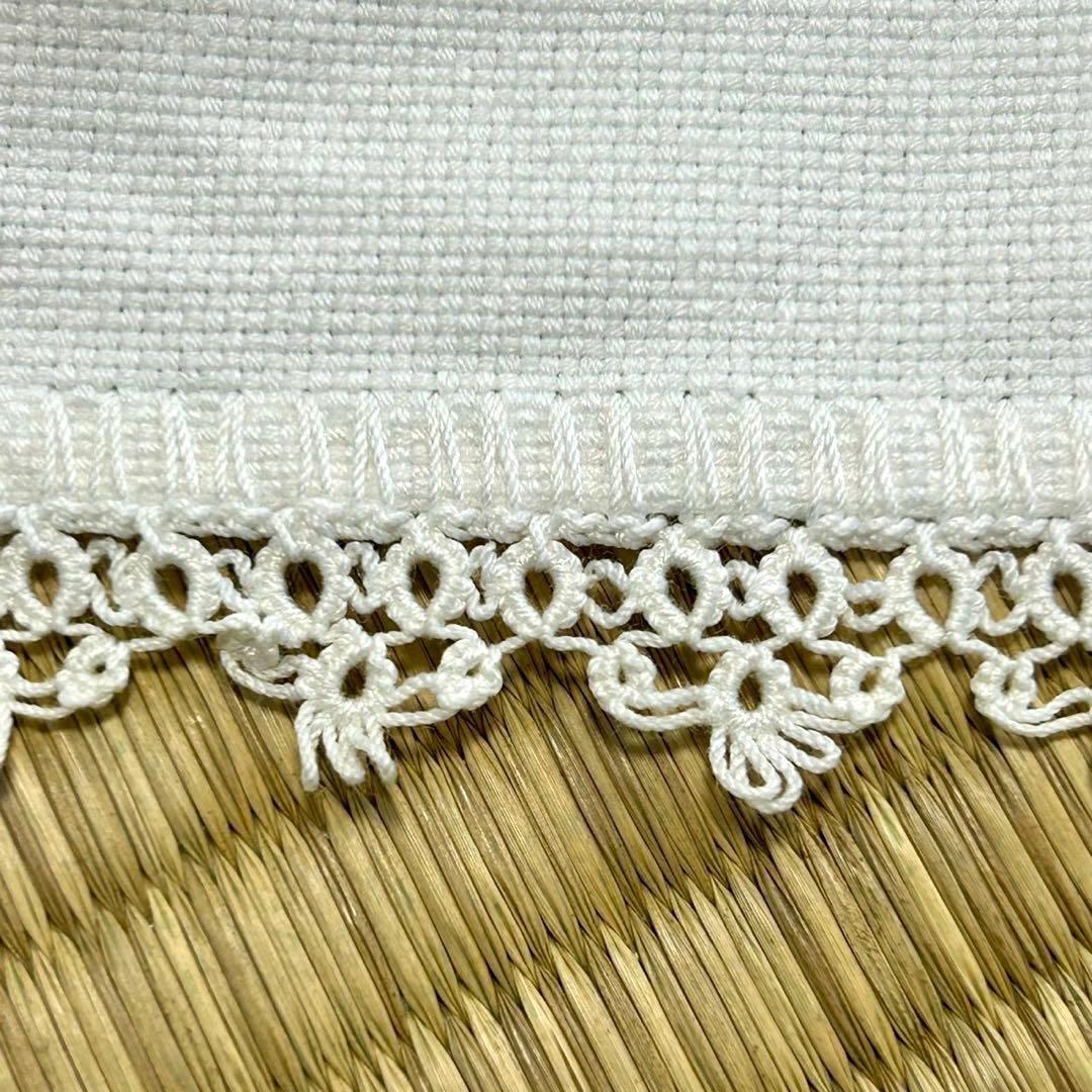 ※ハンドメイド※ 蝶の刺繍 テーブルクロス　戸塚刺繍　タティングレース