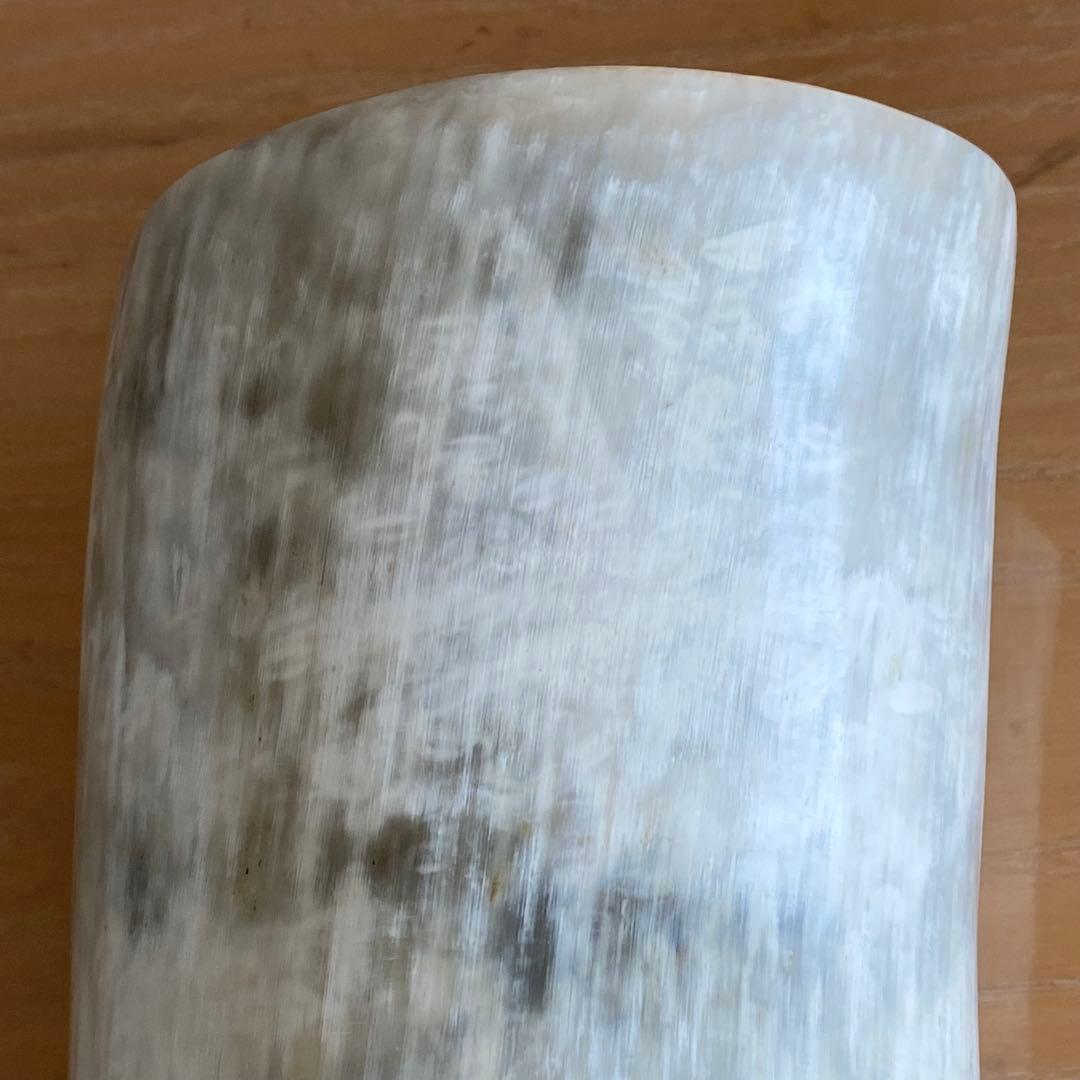 ジヤ・ケニアカウホーンベース牛角花器　水牛の角フラワーベースファーマーズテーブル