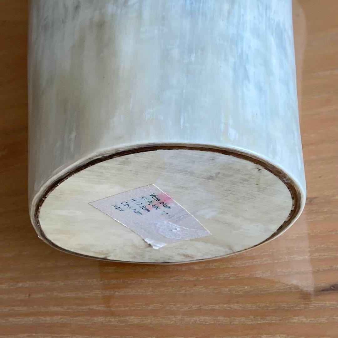 ジヤ・ケニアカウホーンベース牛角花器　水牛の角フラワーベースファーマーズテーブル