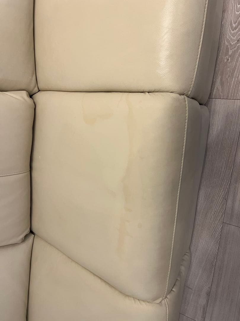 ニトリ　三人がけ　電動リクライニング　充電器備え付き