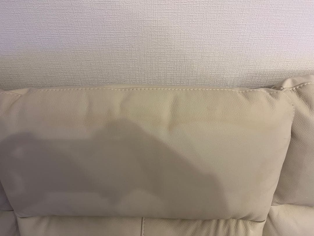 ニトリ　三人がけ　電動リクライニング　充電器備え付き