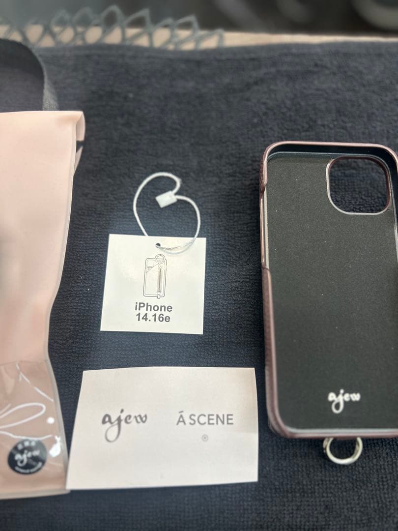 ★★ajew iPhone 14.16e ケース ブラウン ストラップ付き★★