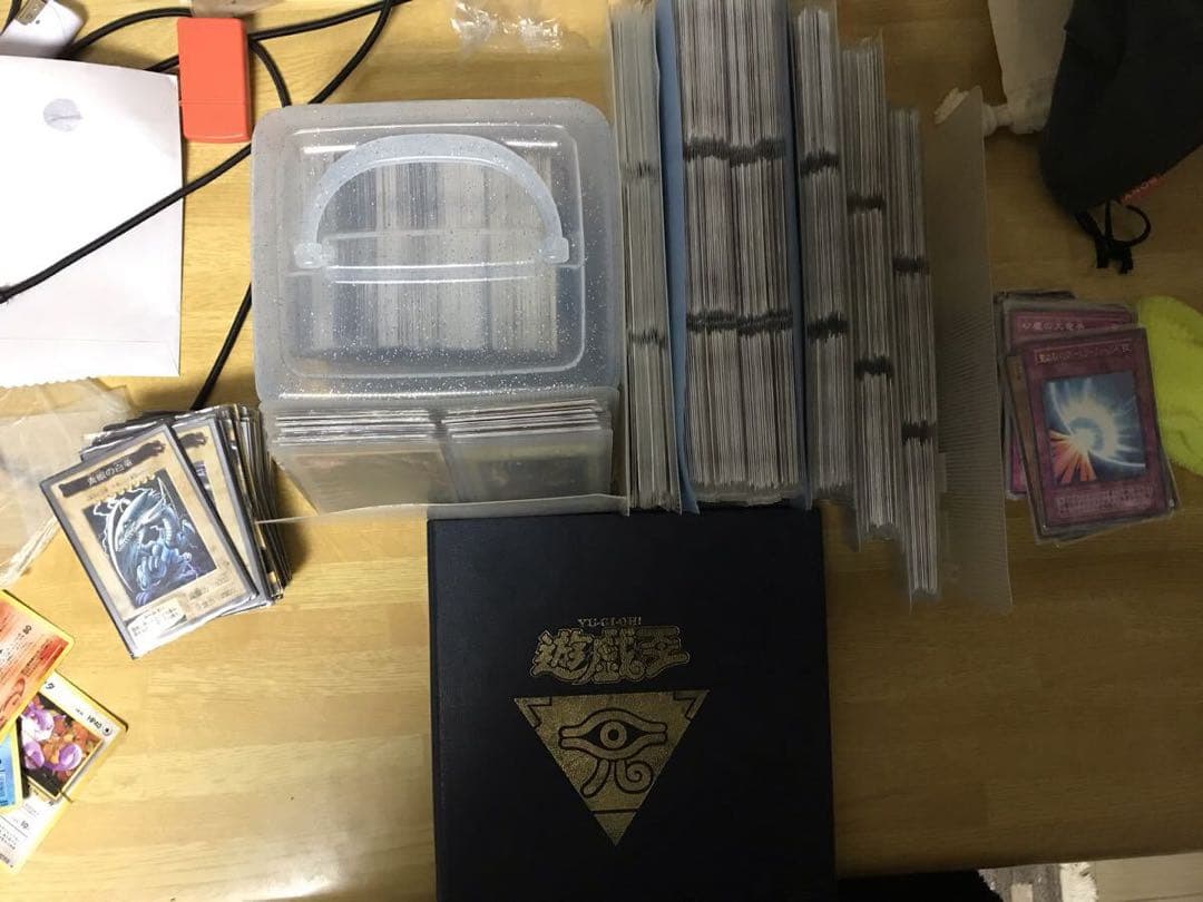 遊戯王カード　まとめ売り　引退品　処分品　レリーフ　パラシクウルレアカードあり