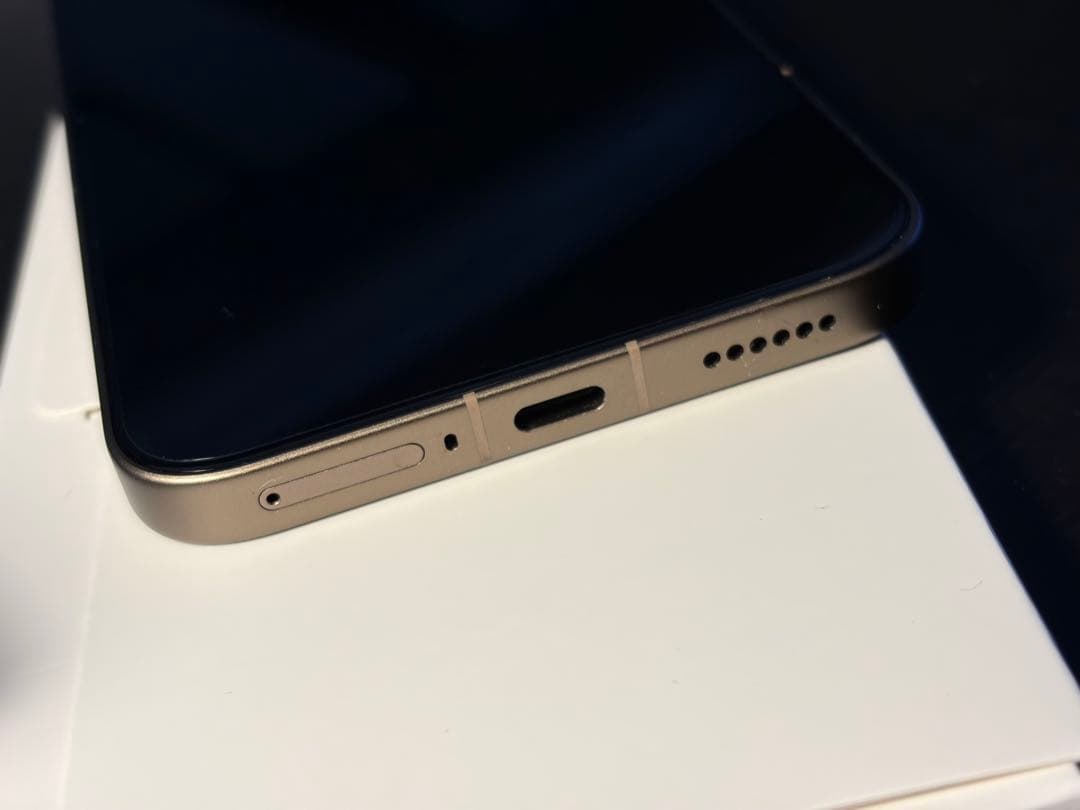 Xiaomi 15T pro本体 日本版ゴールド256GB