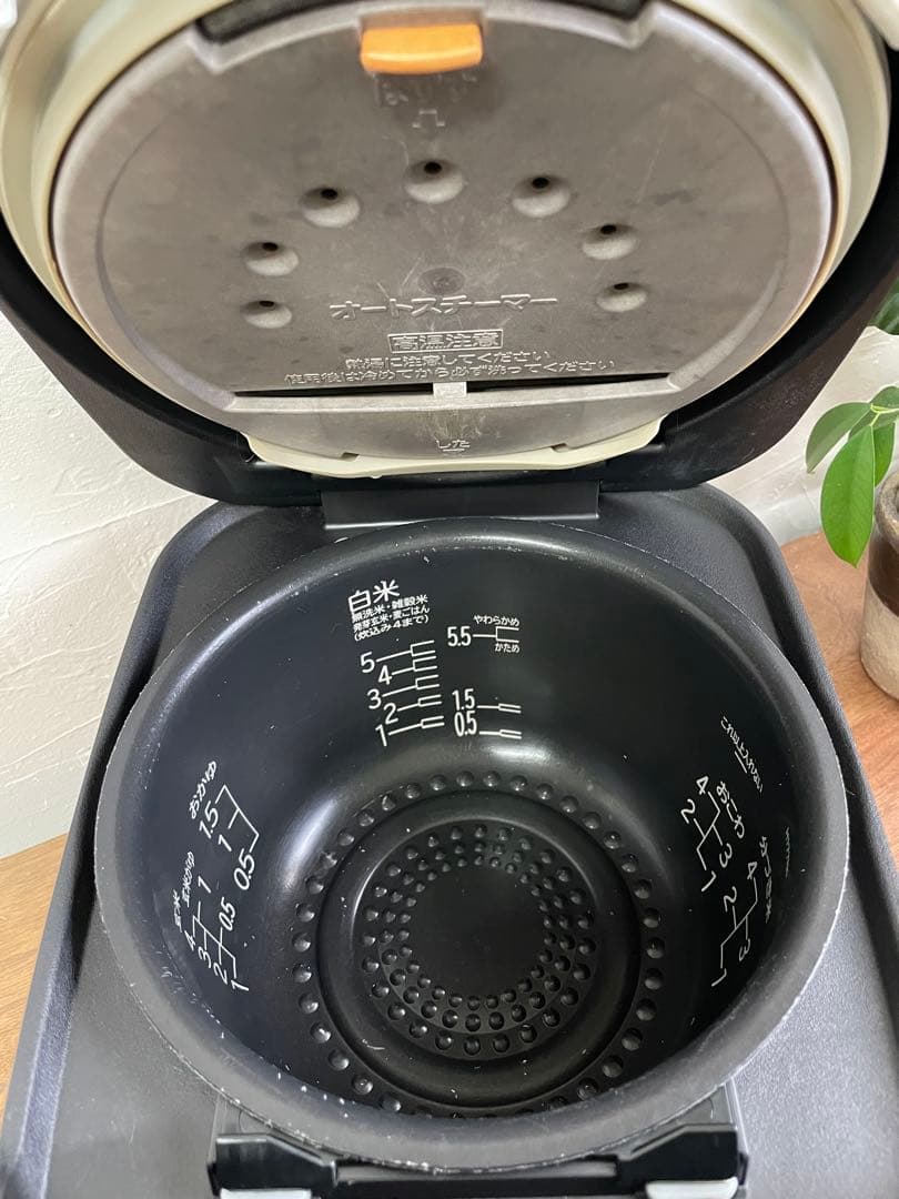 【美品・清掃済】日立 圧力IH炊飯器 RZ-TS104M
