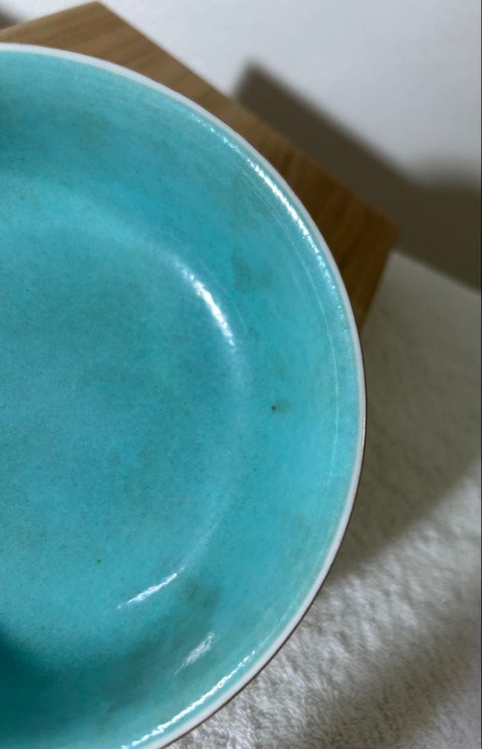 中国清時代　古美術 绿地粉彩花卉紋茶碗【大清乾龍年製】在銘