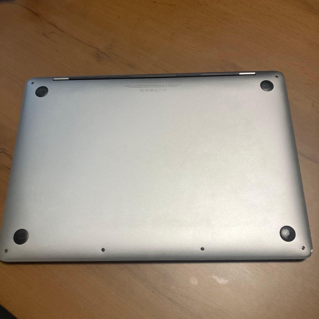 【ジャンク品】シルバー MacBookPro 本体 箱付き