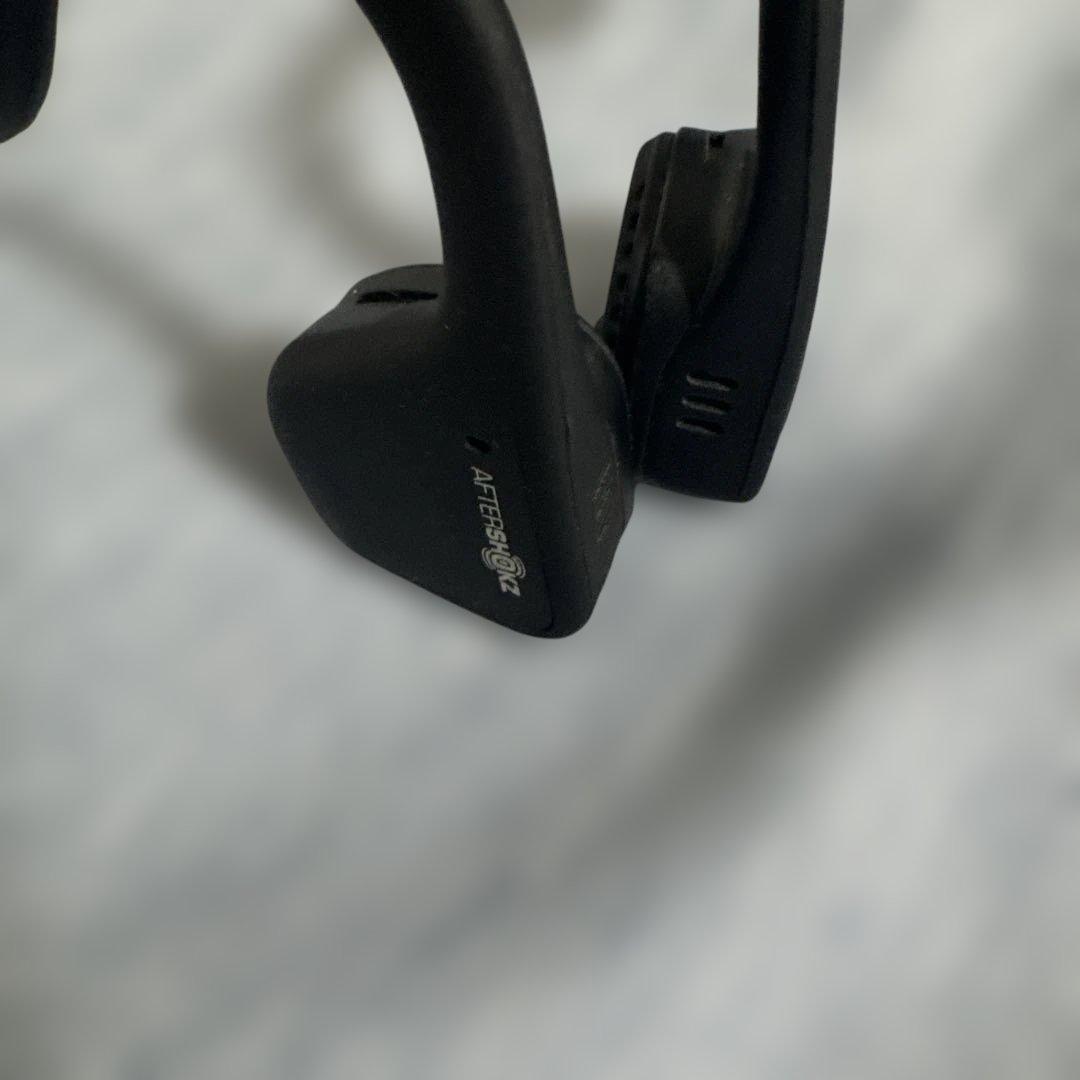 AFTERSHOKZ 骨伝導イヤホン