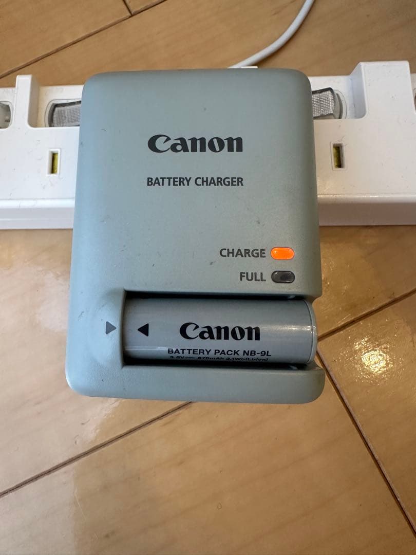 【美品】Canon IXY 3 コンパクトデジタルカメラ レッド　希少　赤