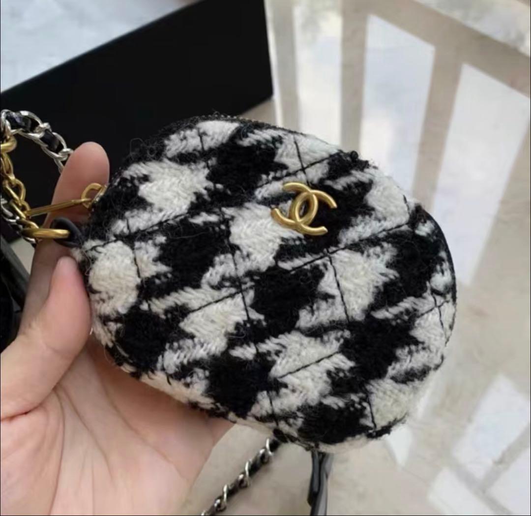 ノベルティ CHANEL キルティングショルダーバッグ　スマホショルダー