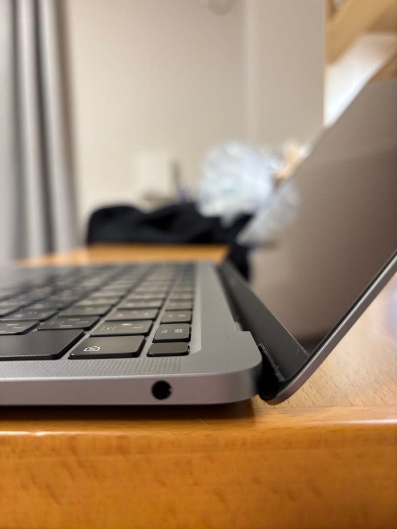 Apple MacBook Air M1 2020 13インチ　スペースグレー