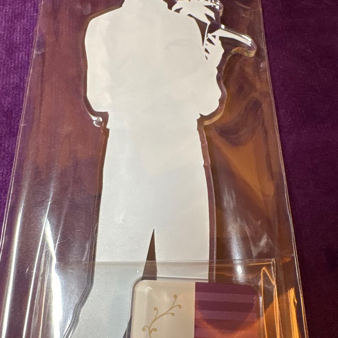 進撃の巨人　新宿マルイ　コラボ　アクスタ　エルヴィン　リヴァイ