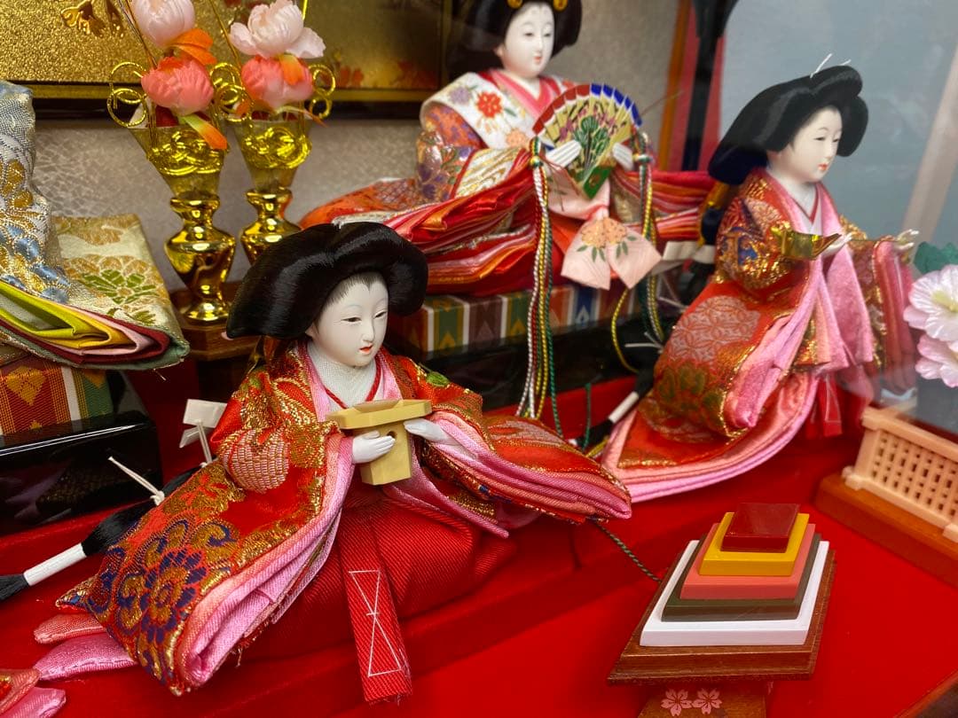 東京久月　雛人形五人飾りアクリルケース入り・間口約５７×奥行約３１×高さ約３８㎝