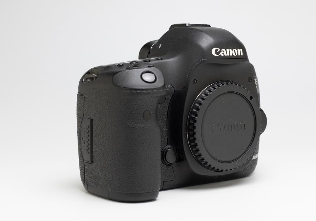 Canon EOS-5D Mark III ボディ ムック本付き！（値下げ済み）