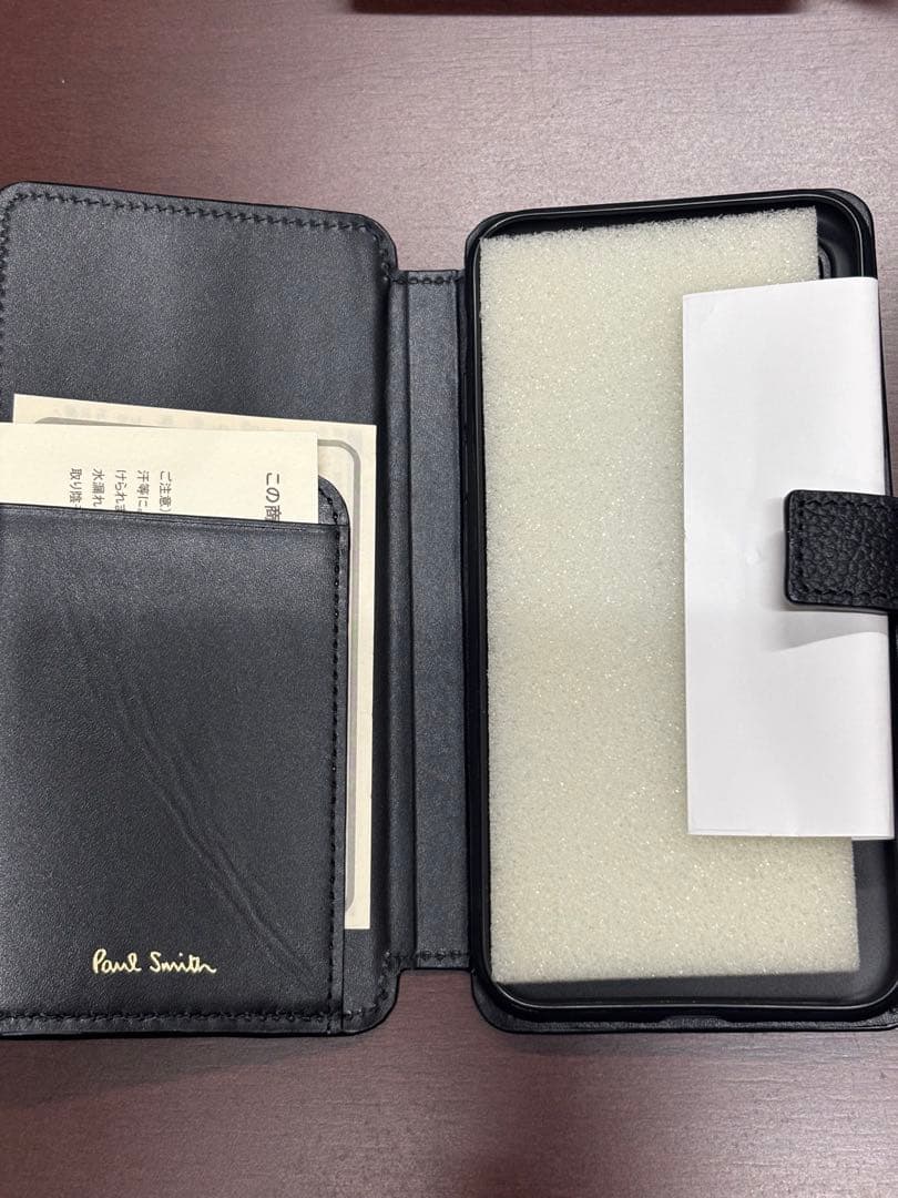 【新品】Paul Smith ポールスミス スマホケース レザー 黒　箱付き