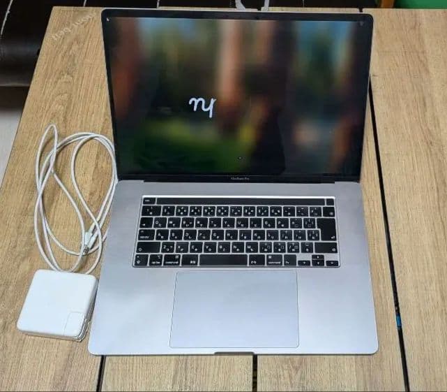 16インチMacBook Proスペースグレイ 32GBメモリ512GB SSD