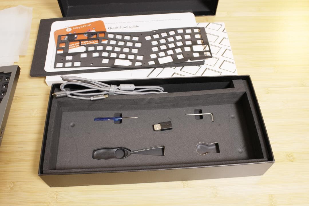 【Keychron】Q8 QMK/VIA ベアボーン シルバー