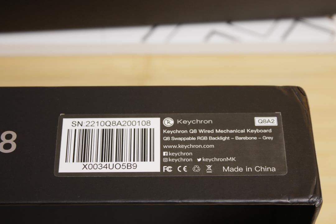 【Keychron】Q8 QMK/VIA ベアボーン シルバー