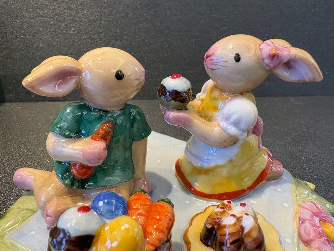 【レア箱付】ビレロイ&ボッホ　うさぎ　置物　ピクニック　イースター