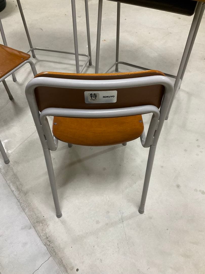 ⭐️美品⭐️ 学校の机とイス　学習机セット（木製天板・椅子2脚付き）