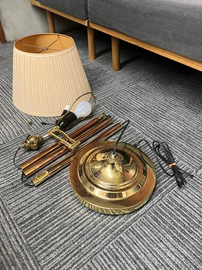 フロアランプ　照明スタンド　アンティーク