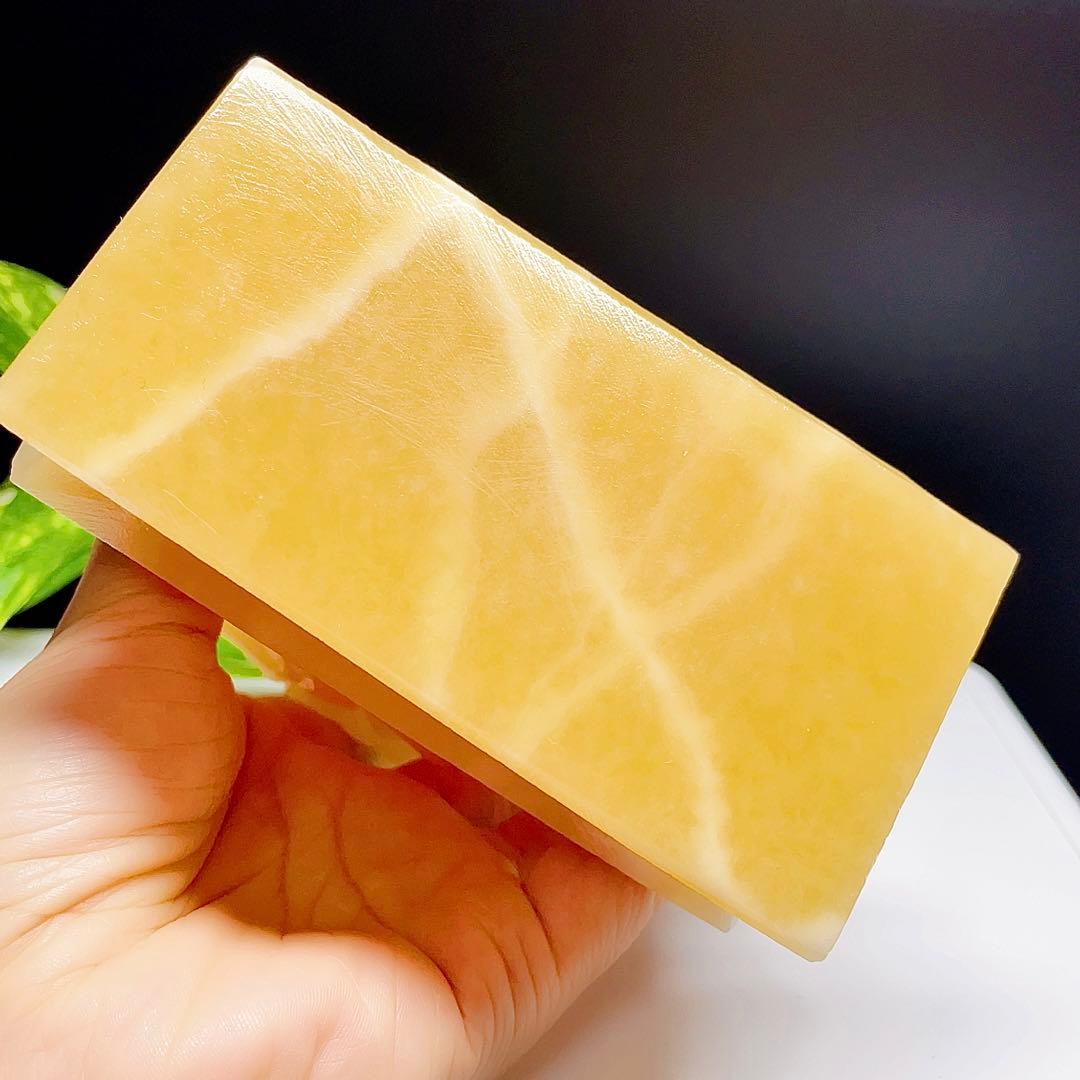 【超美品】　天然石　パワーストーン　麒麟　彫り　置物　カルサイト　2