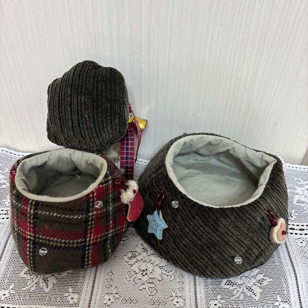 マニー　くまのぬいぐるみ、クリスマスツリー