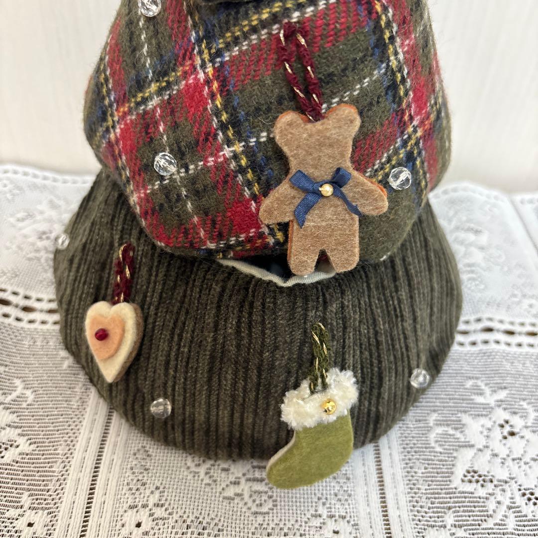 マニー　くまのぬいぐるみ、クリスマスツリー