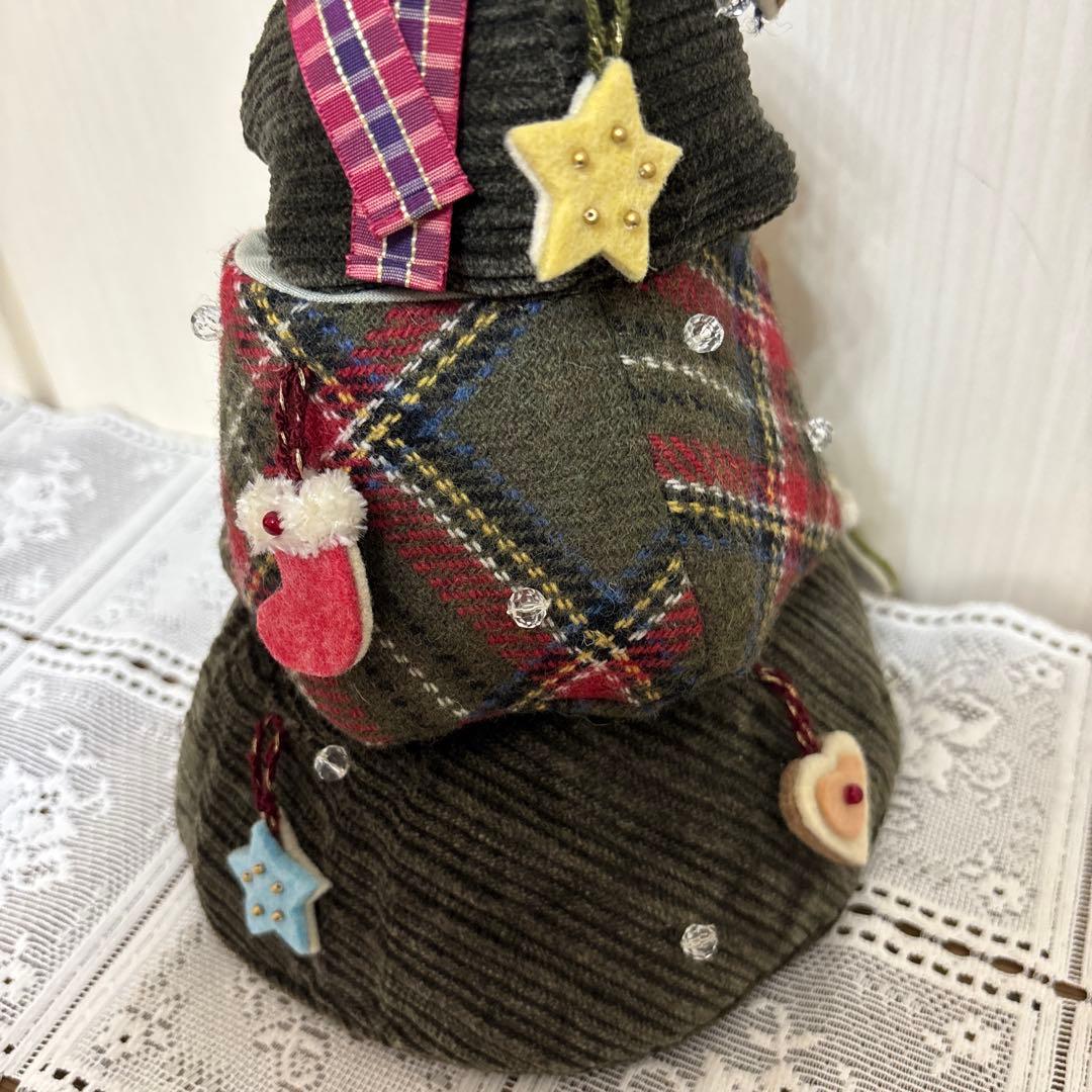 マニー　くまのぬいぐるみ、クリスマスツリー