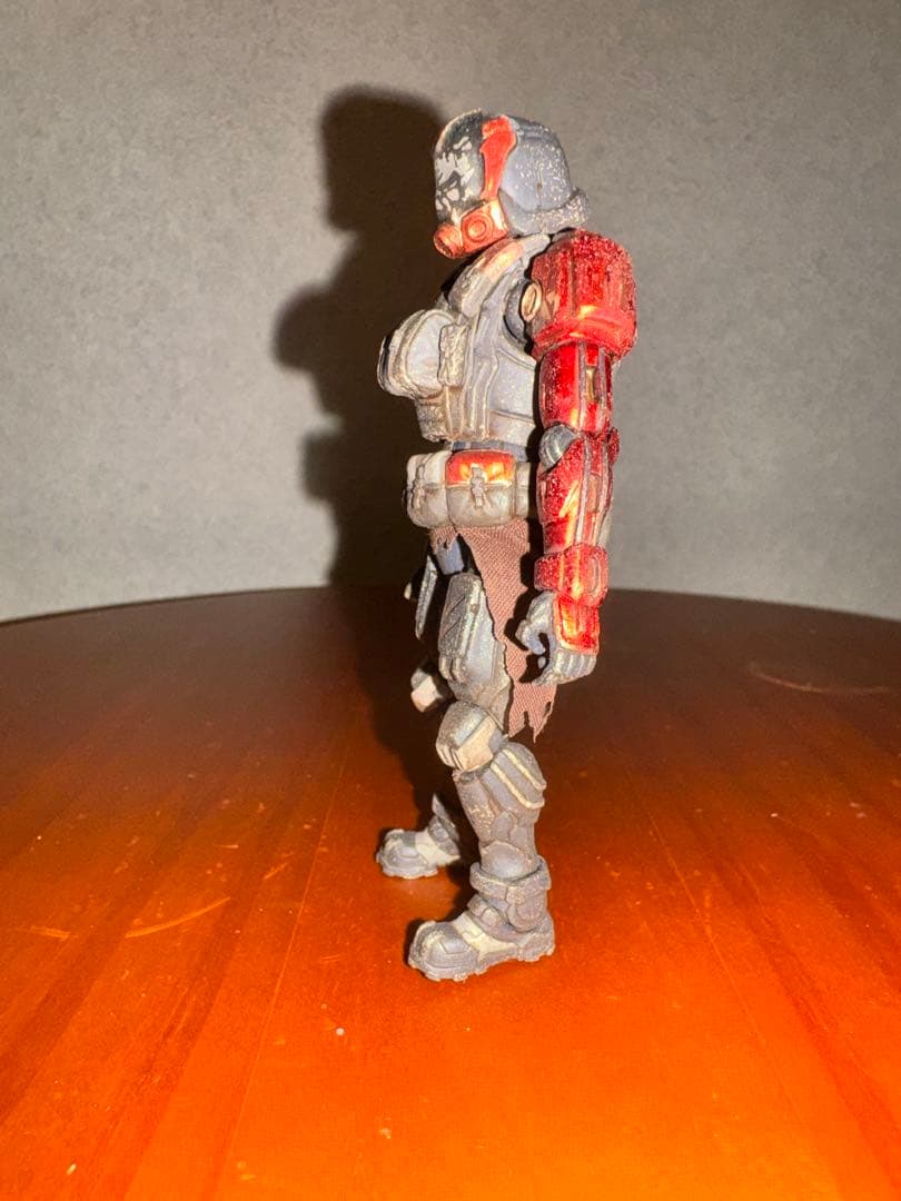 ACID RAINアシッドレインFAV-A77ガントレット1/18フィギュア