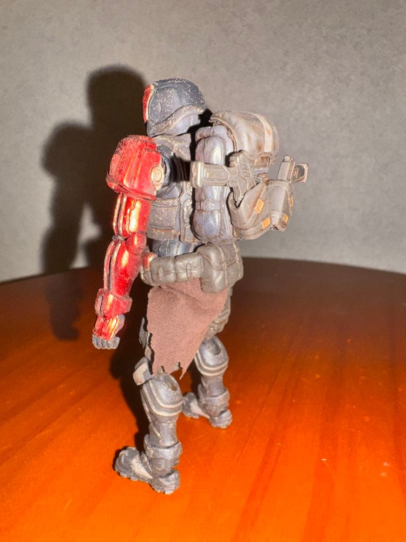 ACID RAINアシッドレインFAV-A77ガントレット1/18フィギュア