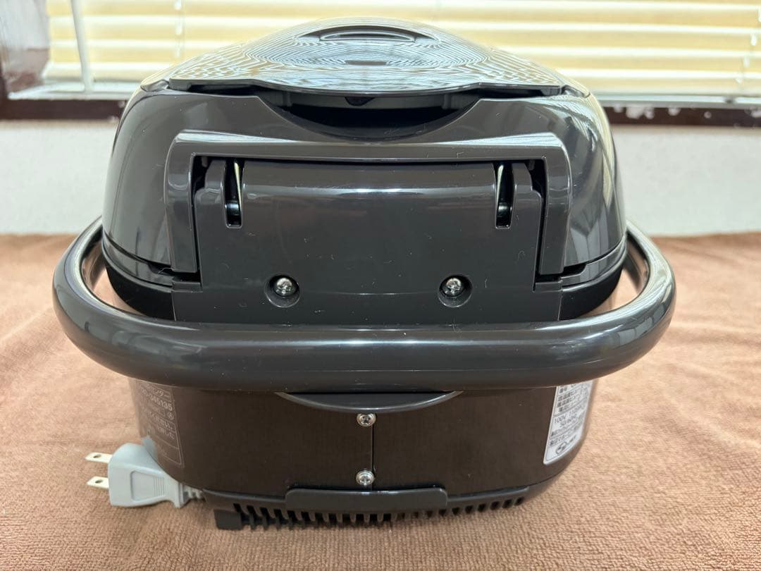 炊飯器 NW-VS10 5.5号炊き　23年製